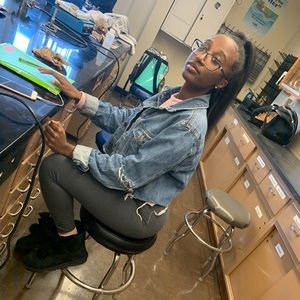 Meet your Posher, Tanaya